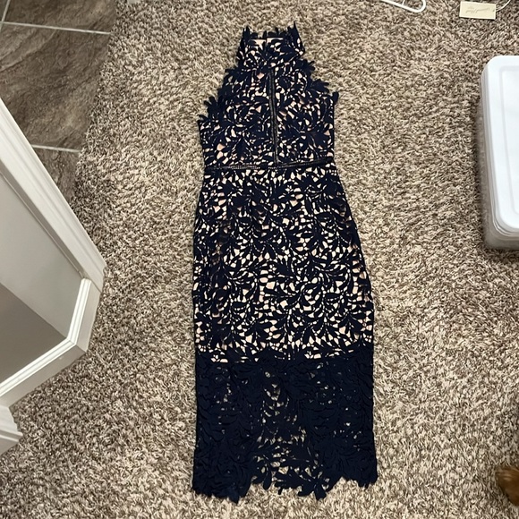 XS Lulus navy with nude underlining midi dress - Picture 5 of 6